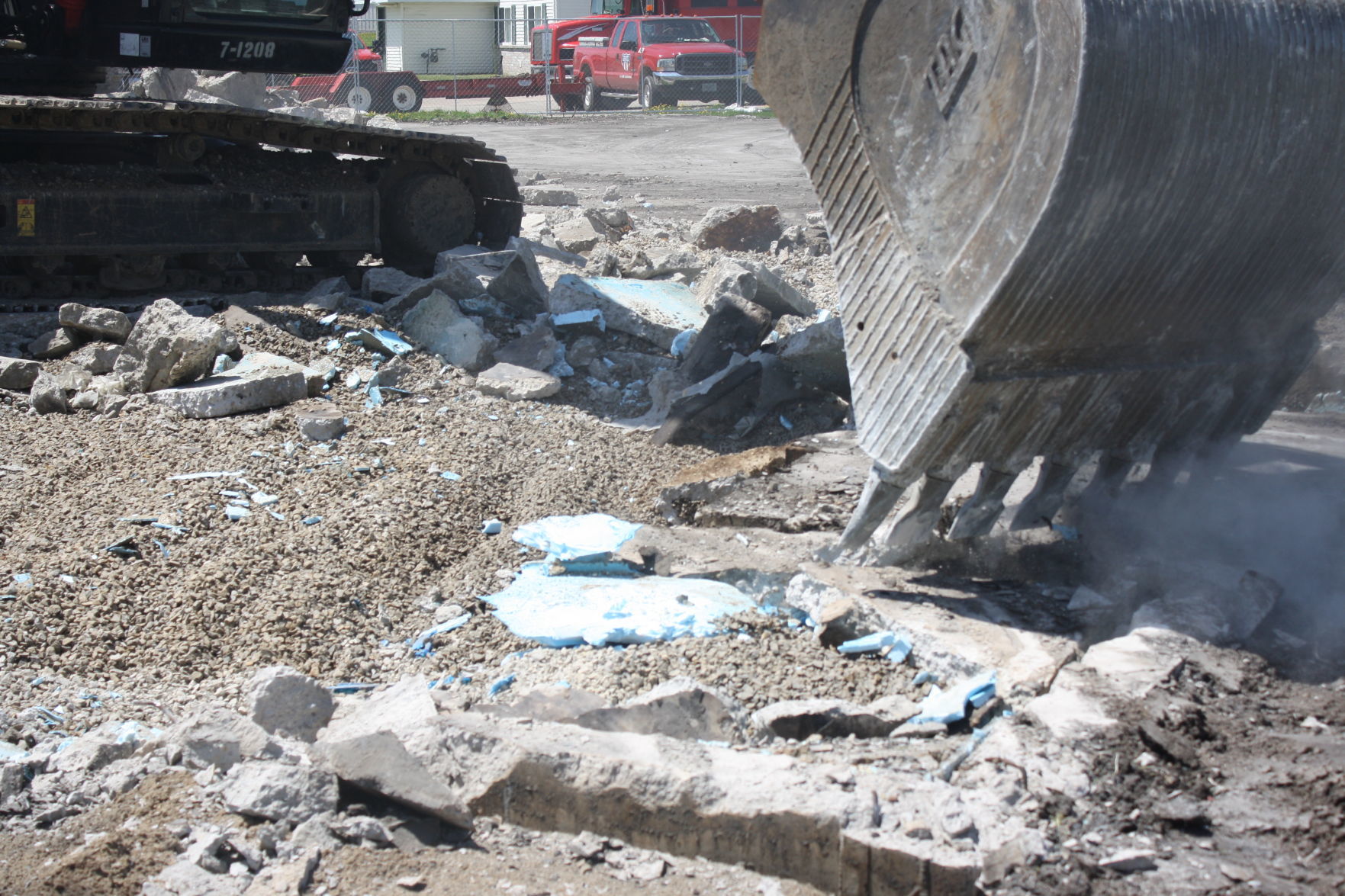 Knaup debris removal